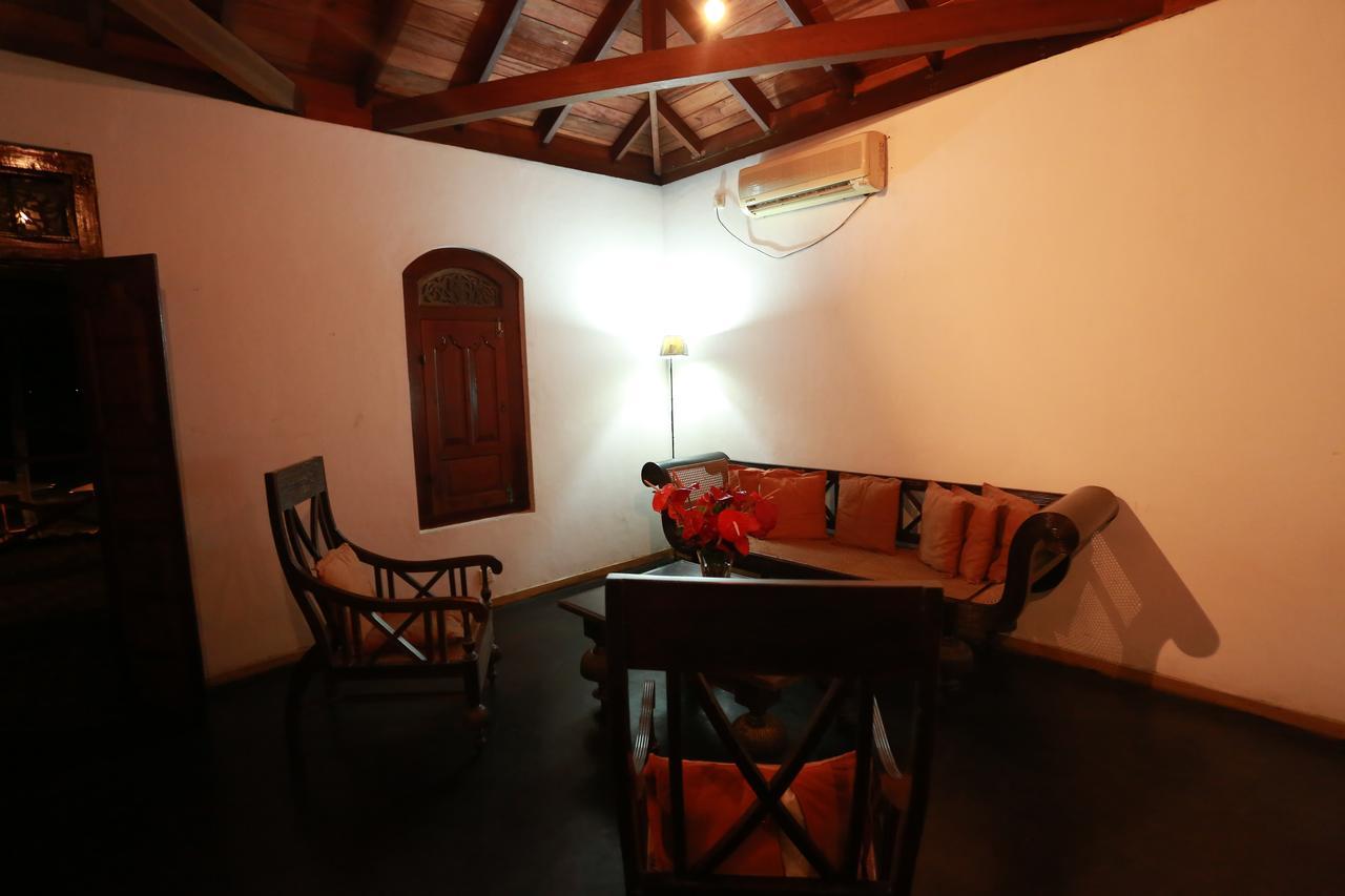 Villa Kusum Hikkaduwa Bagian luar foto