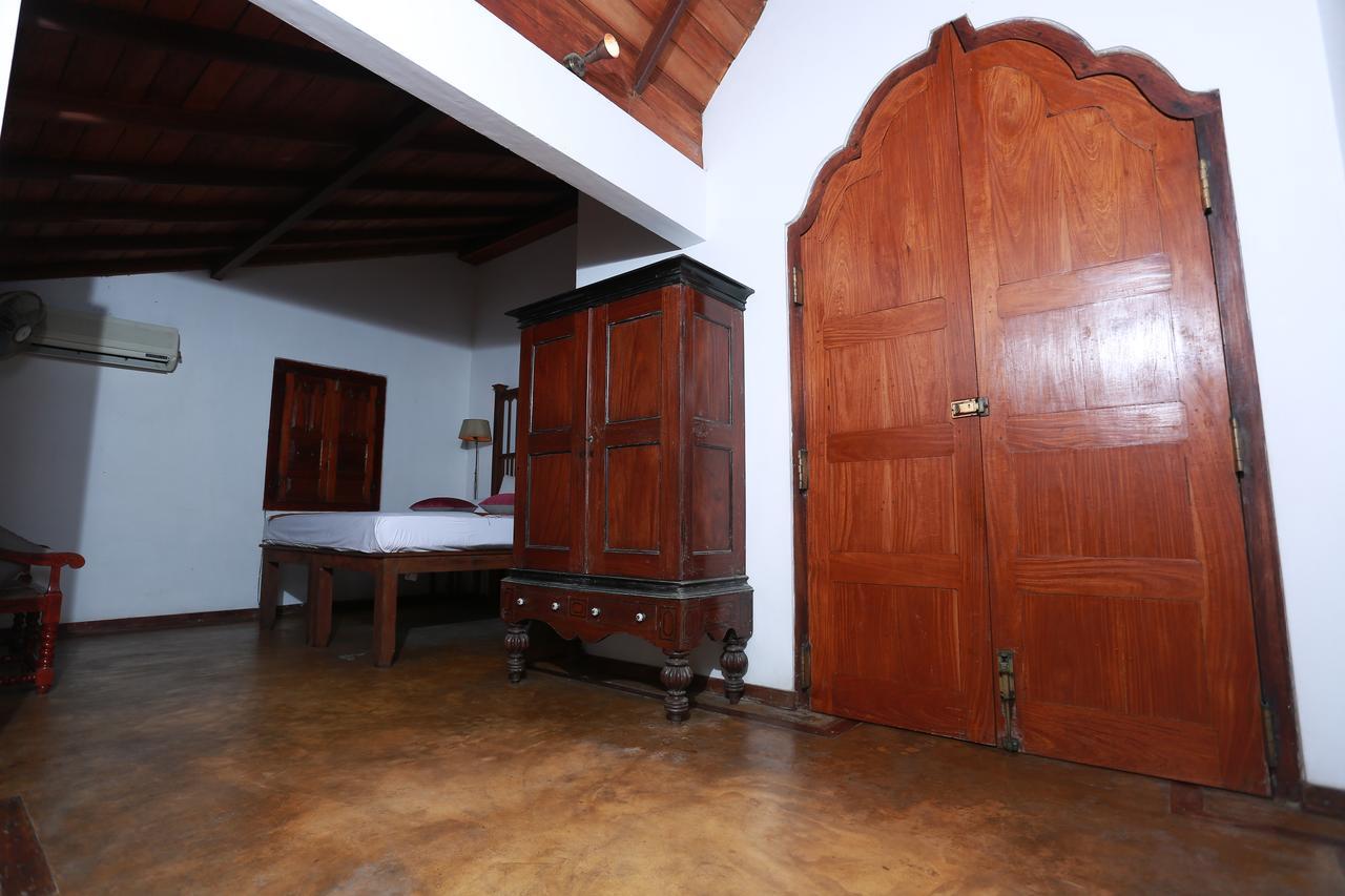 Villa Kusum Hikkaduwa Bagian luar foto