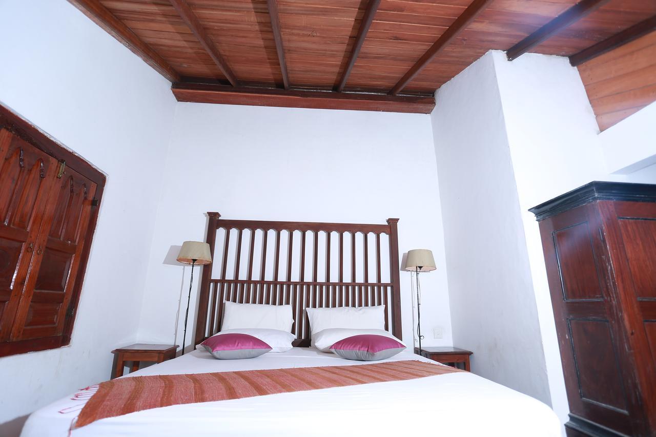 Villa Kusum Hikkaduwa Bagian luar foto